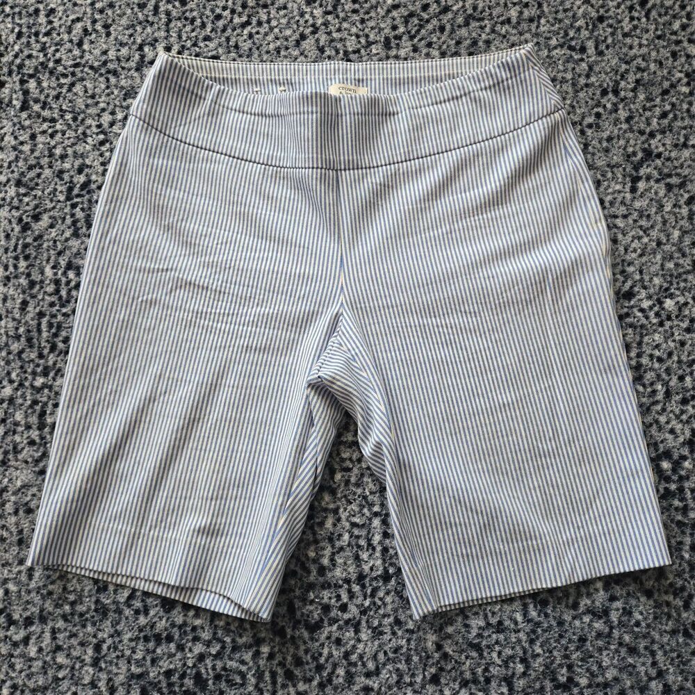 Crown & Ivy Golf Shorts Ashley Womens Size 8 Blue Striped Flat Front